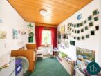 Viel Platz zum Leben: Großzügiges Wohnhaus mit Garten, Teich und eigenem Waldanteil - Kinderzimmer
