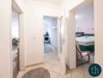 Kapitalanlage mit Weitblick: 2-Zimmer-Wohnung über den Dächern von Norderstedt - Flur