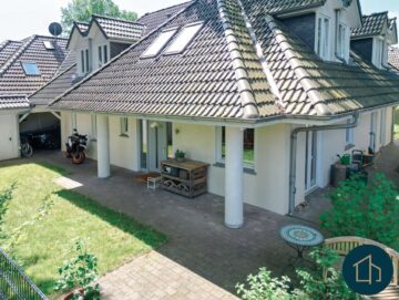 Wohnen wie im Neubau: Toller Grundriss, gute Energiewerte und fertig für Ihren Einzug!, 22880 Wedel, Einfamilienhaus